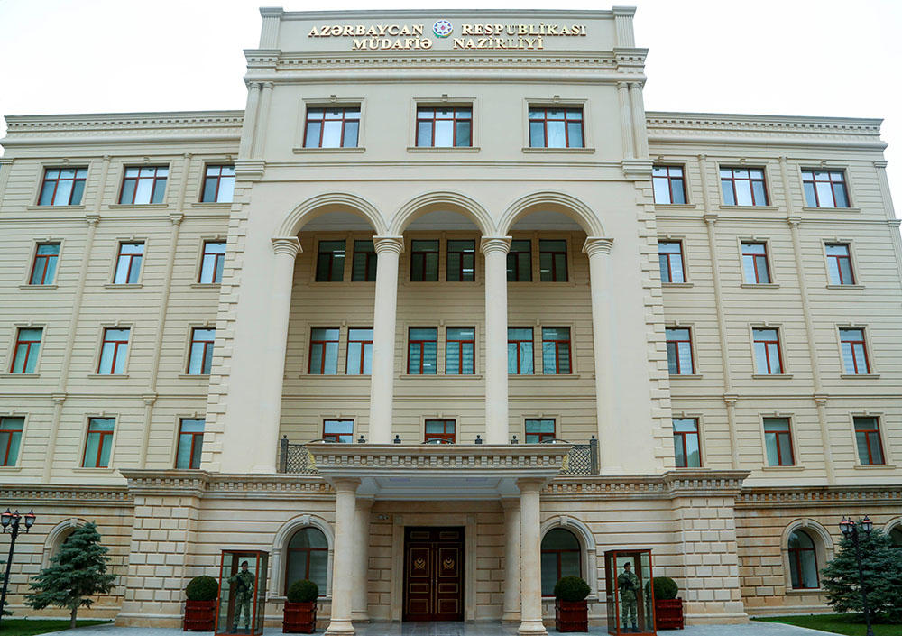 Минобороны Азербайджана: У министра обороны Армении нет представления об обороне и наступлении