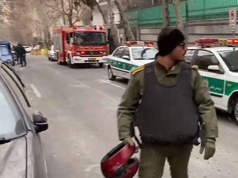 Azərbaycanın Tehrandakı səfirliyinə silahlı hücum: Ölən və yaralanan var - VİDEO- FOTO
